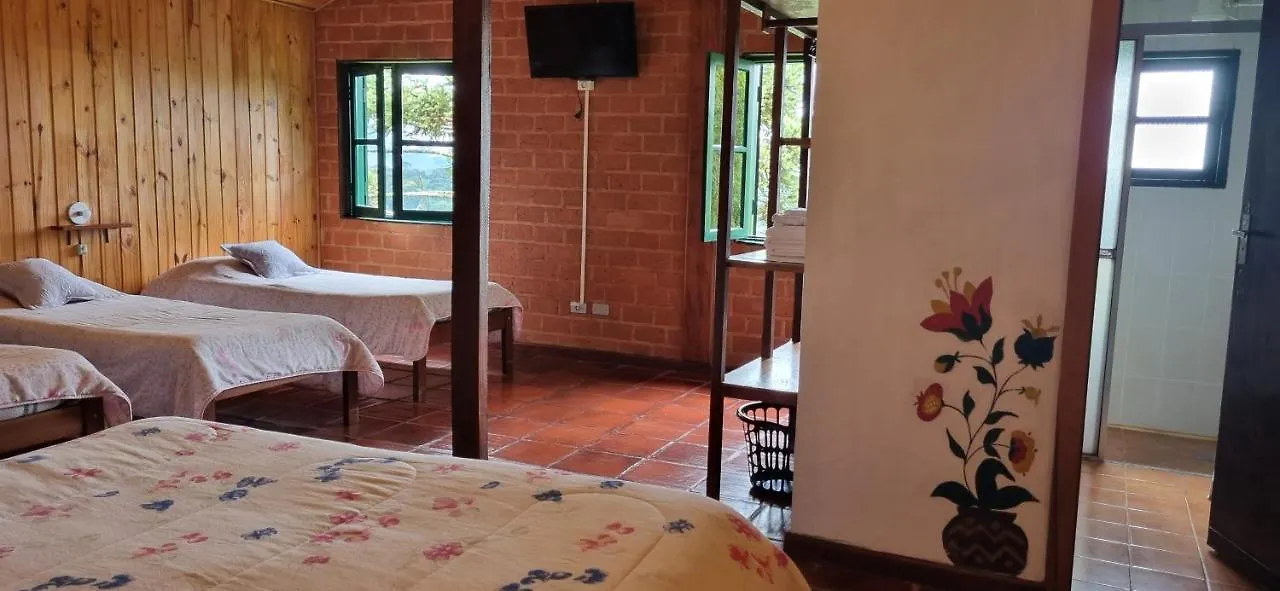Gasthuis Sitio Nossa Senhora De Loreto Campos do Jordão Brazilië